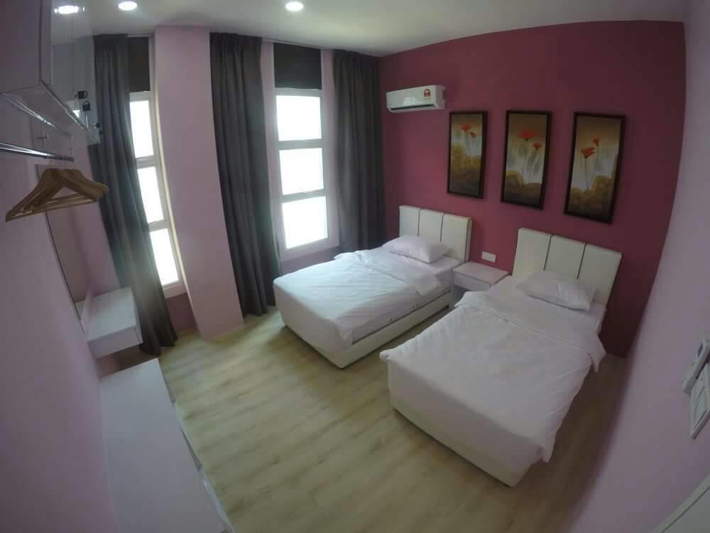 Xenia Homestay Kuching Kültér fotó